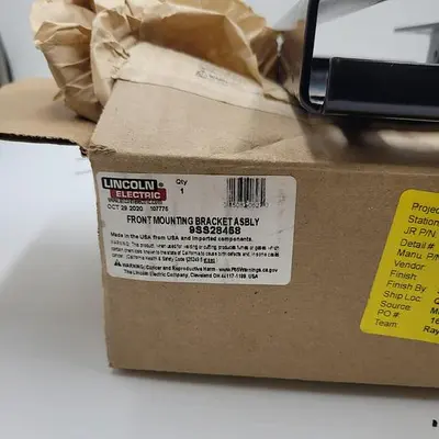 New | in-Stock LINCOLN ELECTRIC LINCOLN 9SS28458 FRONT MOUNTING BRACKET *NEW* IN BOX Misc Fasteners | ND Industrial Surplus #1218994