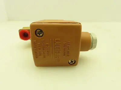 Honeywell Skinner U131K04900885 Solenoid Valve 2-Way NC 28VDC 150 PSI 1/4" NPT