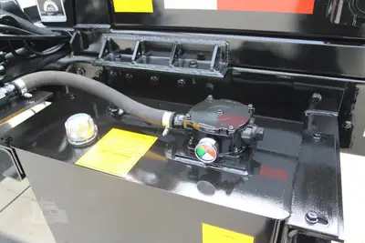 New | in-Stock 2027 PETERBILT 548 Rolloff Trucks Texas US | Roll Off Truck World #1492000