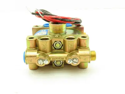 Honeywell Skinner V955LEF2150 Solenoid Valve 4-Way NO 120V 150 PSI 1/4" NPT