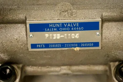 NEW HUNT P135-1104 VALVE P1351104
