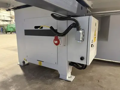 Ayza Mizrak Model 3200 Sliding Table Saw w/ Handsafe Technology