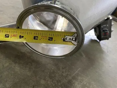 Lidded Hopper With Butterfly Valve