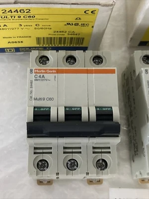 NEW Merlin Gerin 24462
