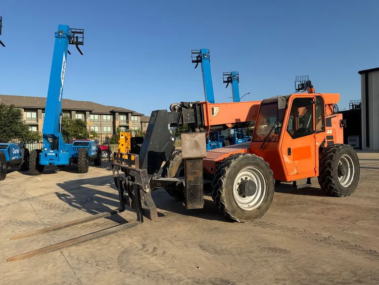 Used 2016 SKYTRAK 10054 TELEHANDLER Telehandlers Alberta CA | Adcock Equipment #1418003
