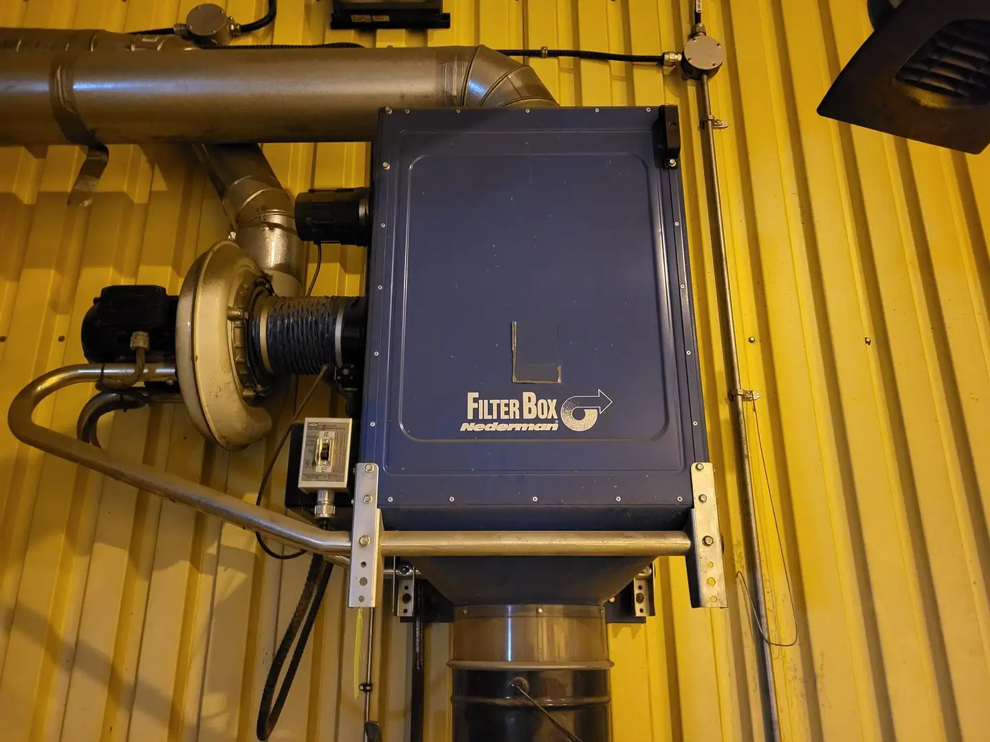 Fume Extractor w/ 12ft. Hose, Filter Box & Vacuum Pump