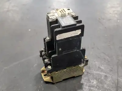 USED ALLEN-BRADLEY 700-NT