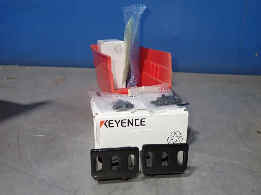 NEW KEYENCE SLVHM