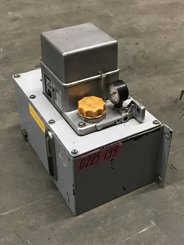 USED SHOWA LCB 4011B LUBE PUMP