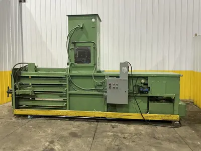 30" X 42" BALEMASTER MODEL #360A CLOSED DOOR HORIZONTAL HYDRAULIC BALER: YOBRO #25088