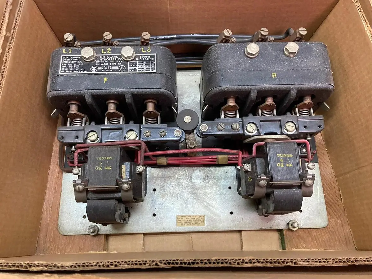 Used CLARK 31U32 Miscellaneous Equipment (Electrical & Power) | Surplus Asset Holdings #1202544