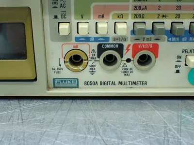 USED FLUKE 8050A