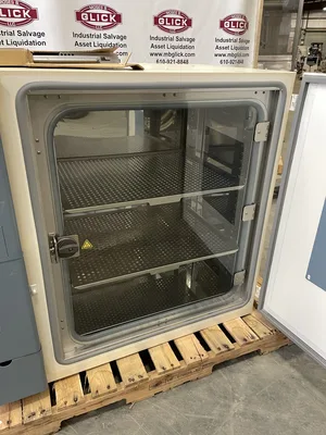 Thermo Scientific Steri-Cult 3310 CO2 Incubator +5°C to 50°C