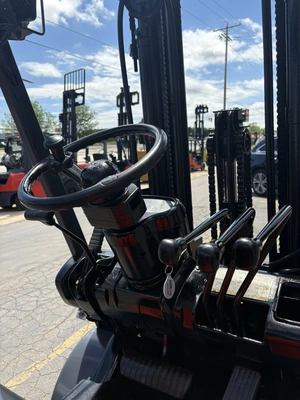 USED 1998 TOYOTA 42-6FGCU20