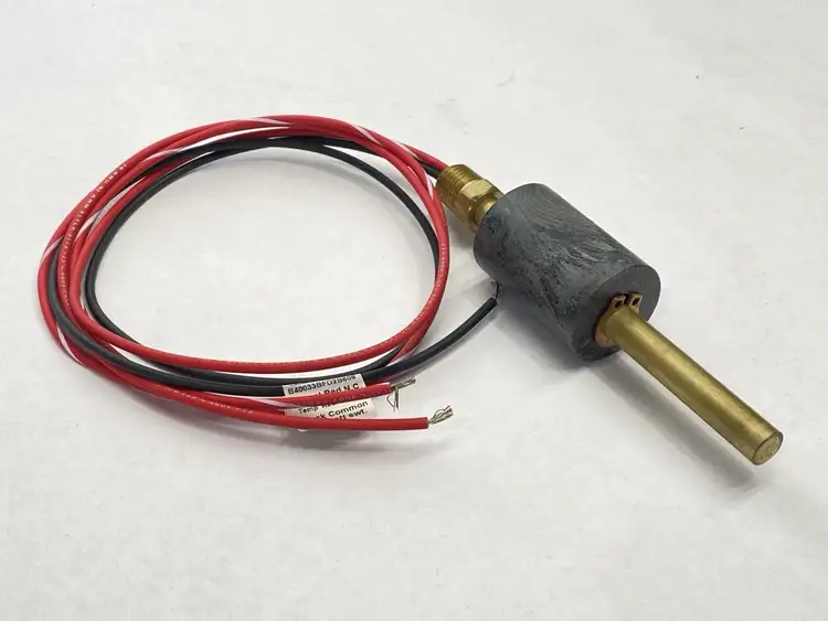 Used ADVANCED CONTROL TECH 4000 SERIES LEVEL AND TEMPERATURE SENSOR Sensors Michigan US | Maverick Industrial Sales #1091417