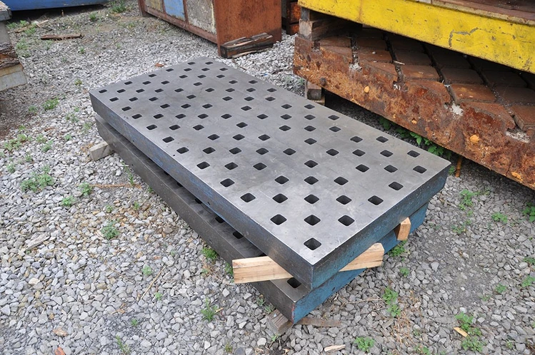 Used TABLE 2000 X 910 X 150 MM Tables, Floor & Layout Plates BE | Apt International N.V #366510