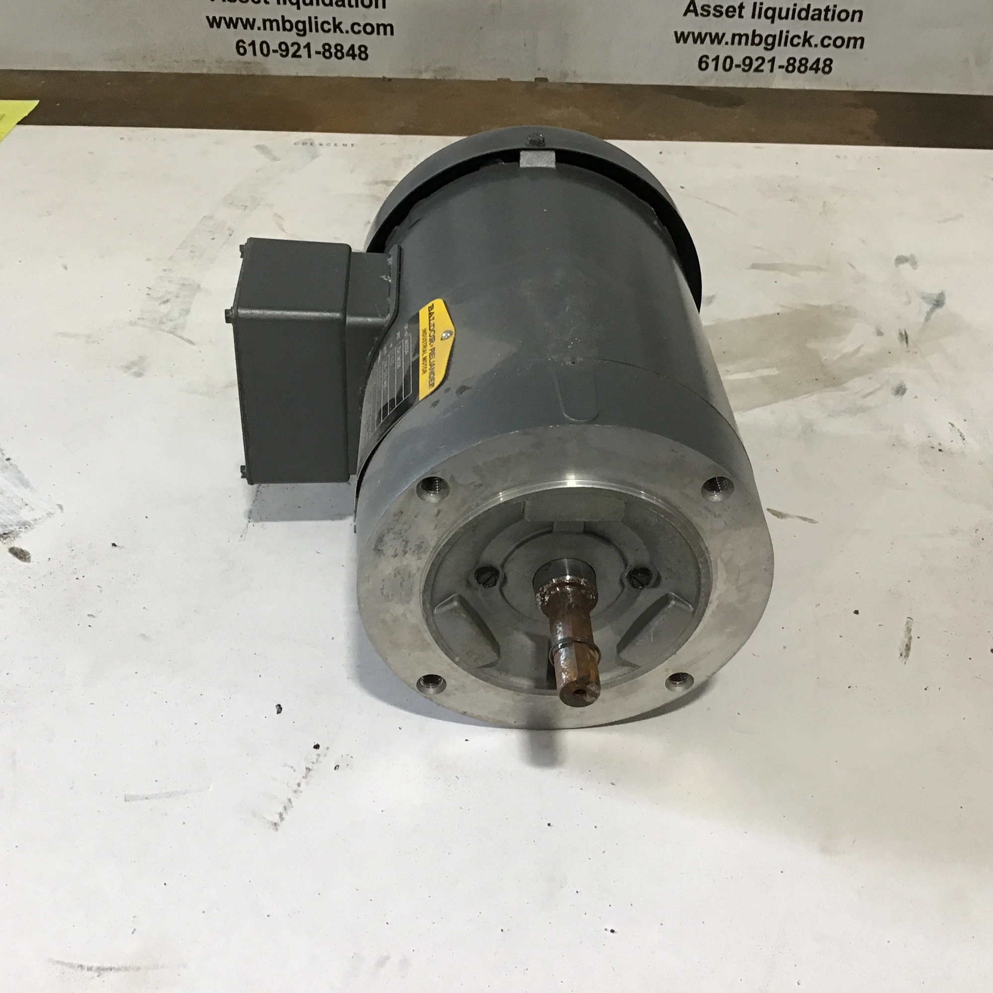 Baldor Reliance VM3554 Industrial Motor 5/8″ Keyed Shaft 1-1/2HP 208-230/460V 60Hz 3Ph