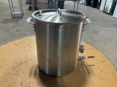 Used ANVIL 10 GALLON STAINLESS STEEL BREW KETTLE Brewing Equipment Michigan US | Miedema Asset Management Group #1580076
