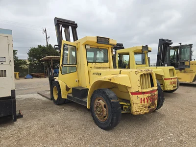 Hyster Diesel Forklift, Single Stage, Side Shift, 655 Hours Indicated (Bad Engine)