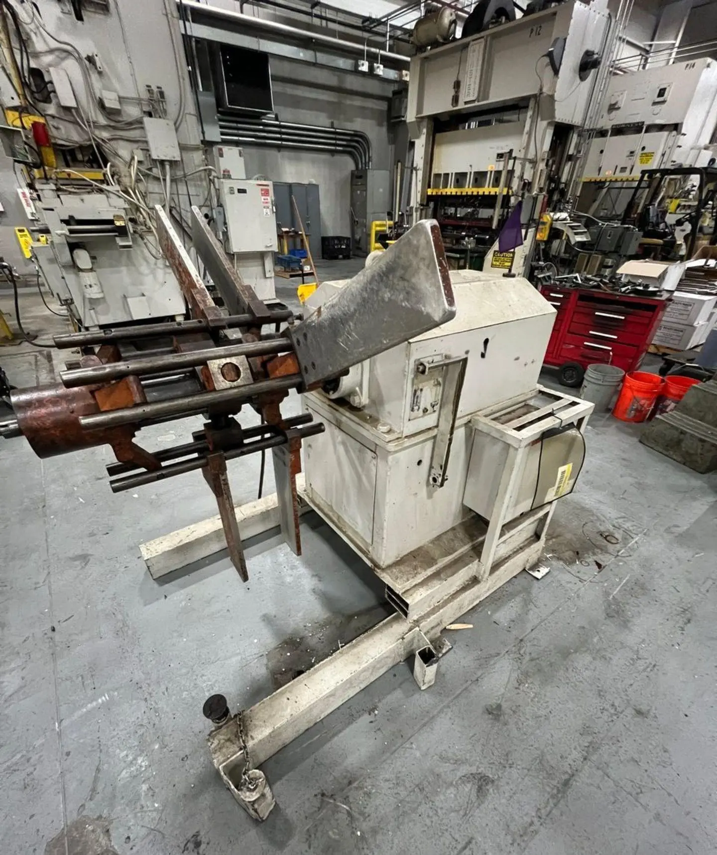 6,000 LB X 12" W DURANT MODEL #MD601 MOTORIZED COIL REEL UNCOILER: YOBRO #24810