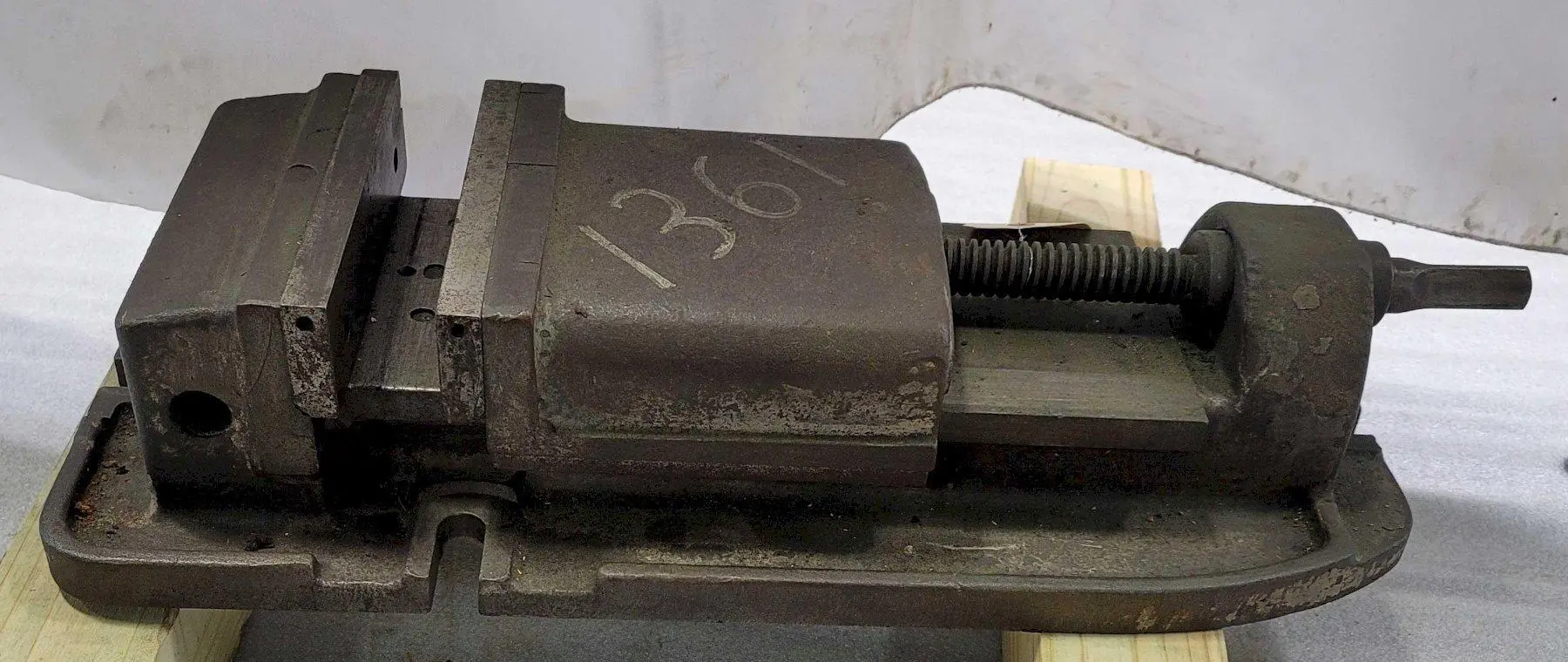 USED Vises