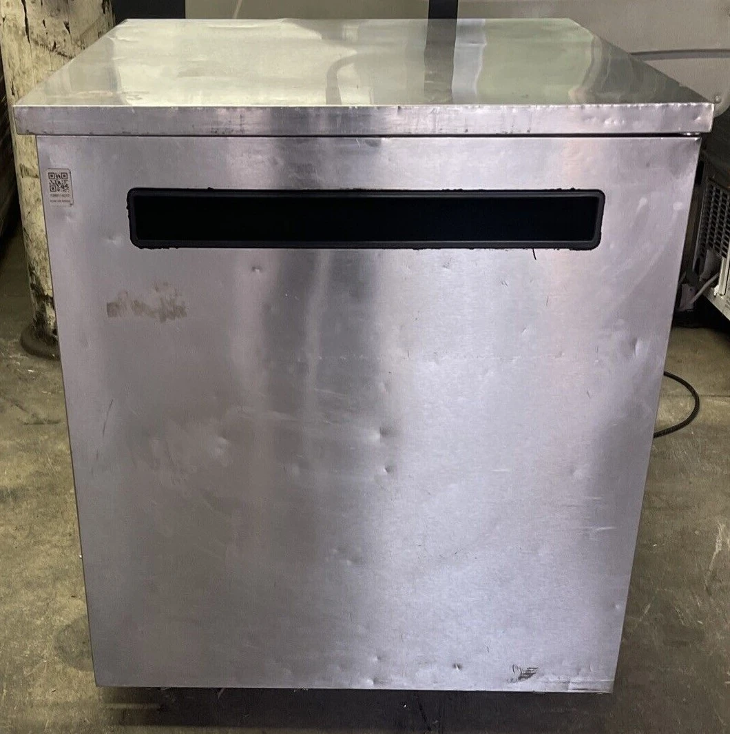 174-0055 Delfield 27” Undercounter Self Contained Cooler