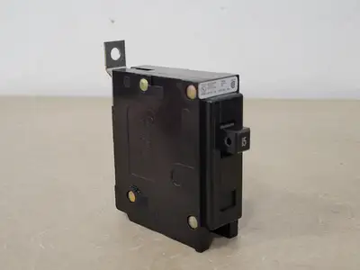 USED EATON M1640