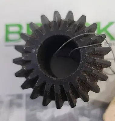 Brackett Glue Gear