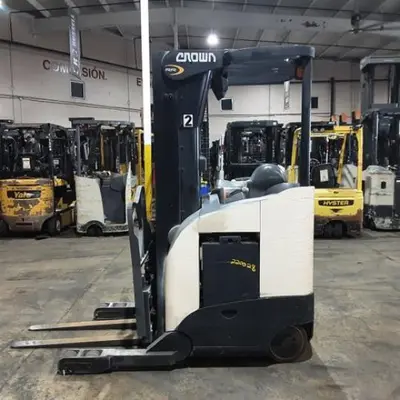 USED 2018 CROWN RR5725-45