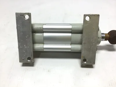 Numatics XH-777371-1 Double Acting Air Pneumatic Cylinder 40mm Bore 25mm Stroke