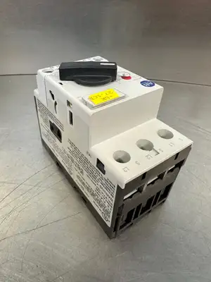 USED Allen-Bradley 140M-C2E-B25 Ser B