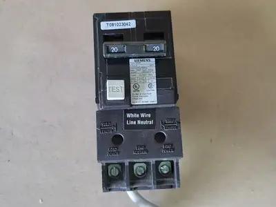 New | in-Stock SIEMENS QF220AH Switchgears British Columbia CA | Lenmark #239072