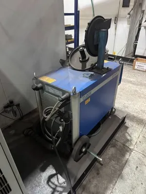 2017 CLOOS Compact Welding Cell CNC Machines | Bowland Trading Ltd (19)