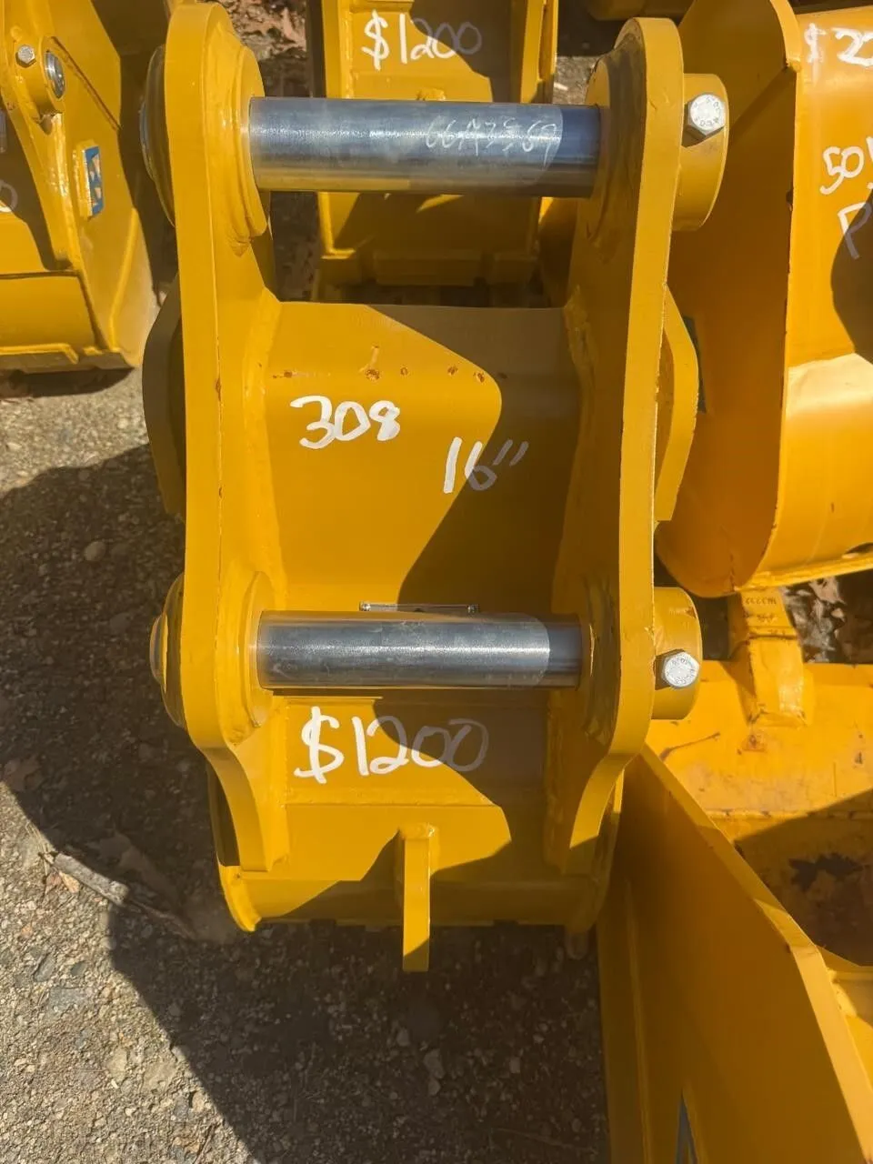 Used 2025 _UNKNOWN_ _UNKNOWN_ Earth Buckets Massachusetts US | Hillview Equipment #1490848