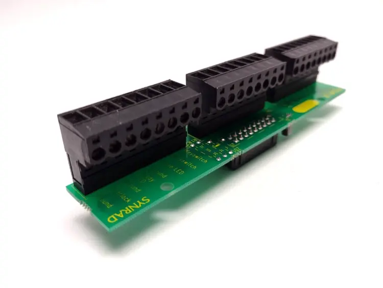 Used Synrad Fenix PCB I/O Boards & Replacement Parts Michigan US | Maverick Industrial Sales #1460831
