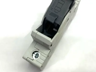 USED ALLEN-BRADLEY SER. B FUSE HOLDER 1 POLE 600V 30A LOT OF 2