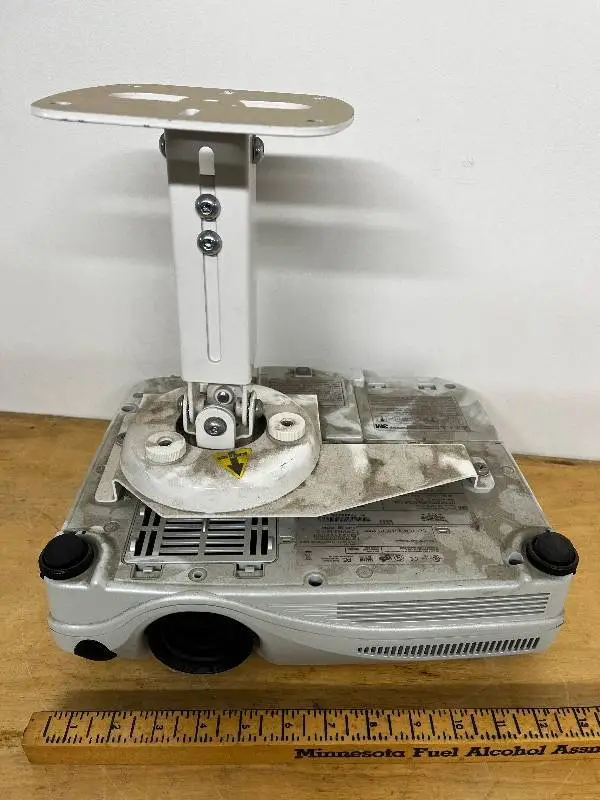 3M X75 Multimedia Projector with Ceiling Mount
