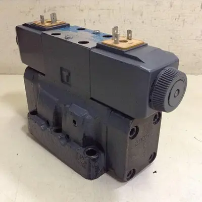 USED VICKERS DG4V-3-6C-M-U-HL7-60-B13