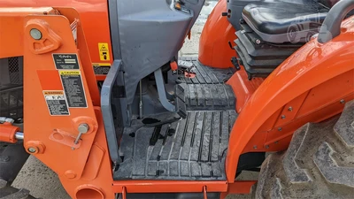 USED 2013 KUBOTA L3560