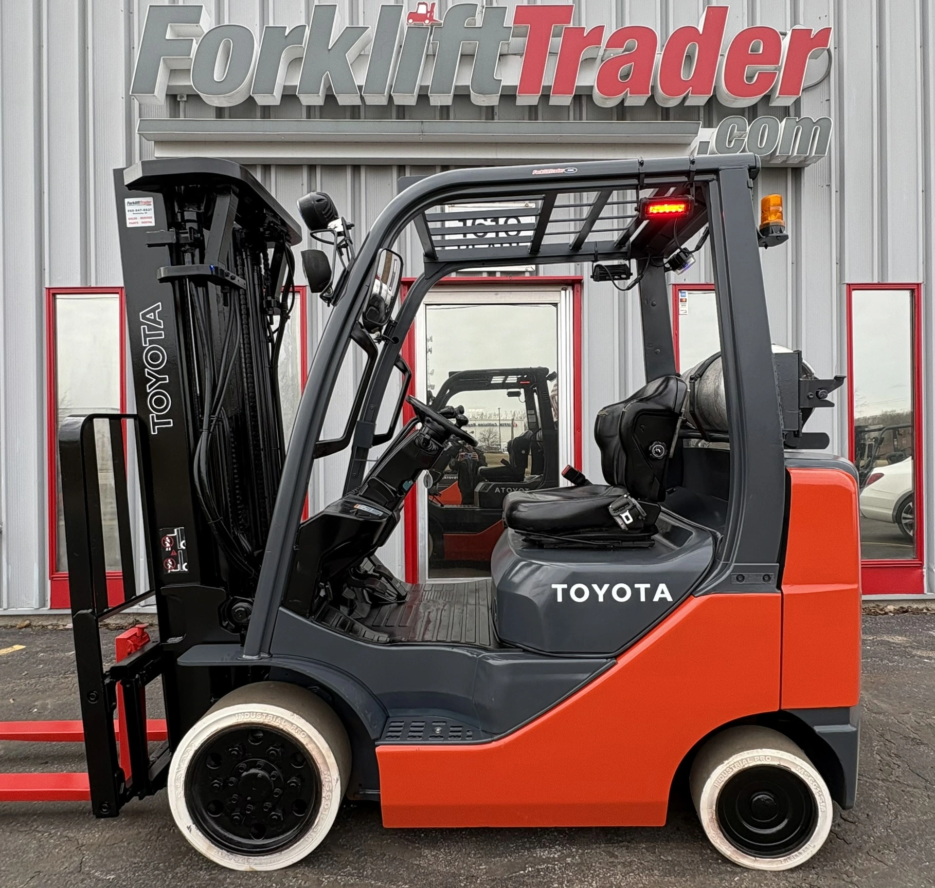 USED 2010 TOYOTA 8FGCU25