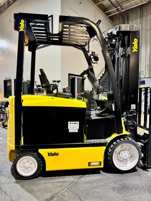 Used 2020 Yale ERC055VGN 4-Wheel Sit down Electric Counterbalance Forklifts New York US | United Lift #1446678