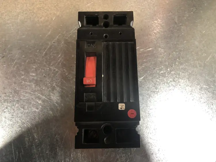 Used FEDERAL PIONEER CHED 126090 Switchgears British Columbia CA | Lenmark #244418