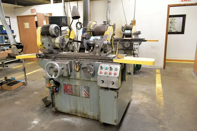 Used 1994 PARKER MAJESTIC 1C Universal Cylindrical Grinders Michigan US | Westbrook Asset Management #1451703