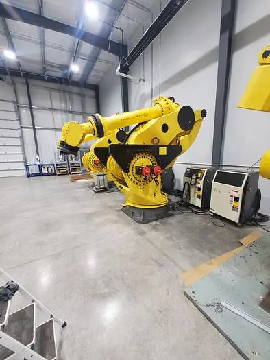 Used 2010 FANUC M-2000IA/900L Robots Ohio US | Six Axis Solutions #397836