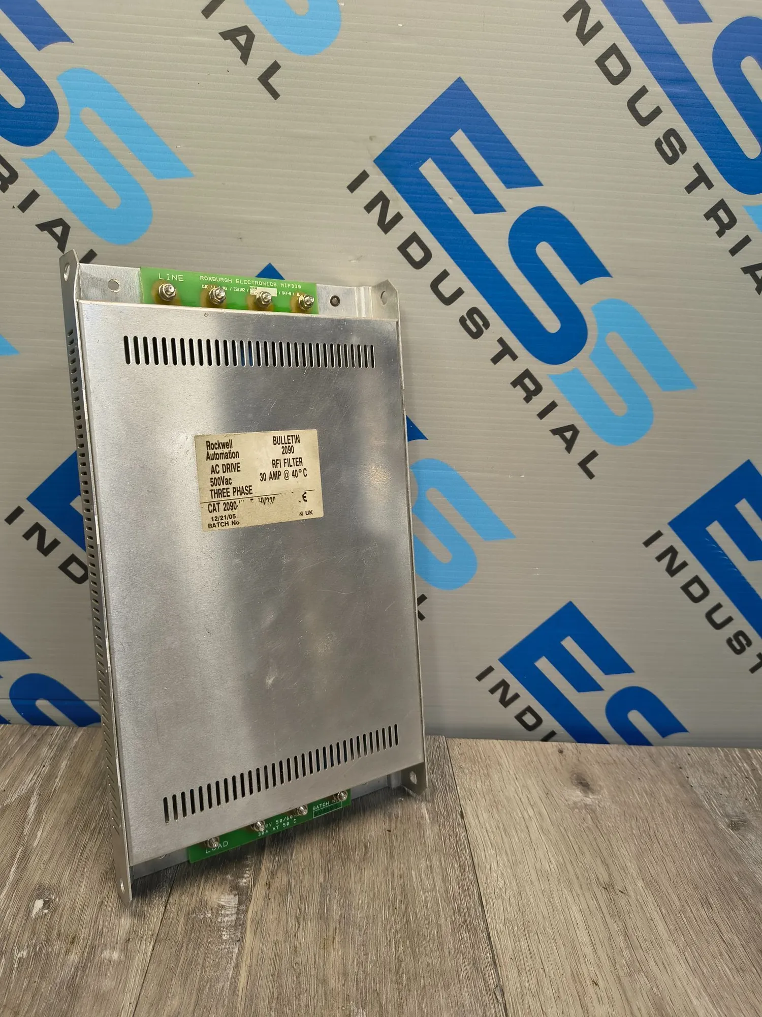 USED Rockwell AUTOMATION 2090-XXLF-X330B