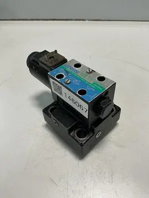 USED VICKERS DG4V-3S-2A-M-U-HL7-60-EN490