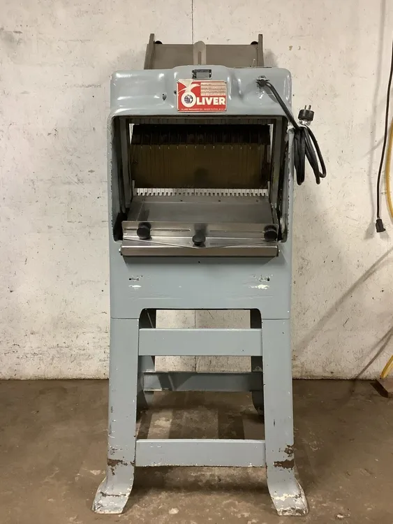 Used _UNKNOWN_ OLIVER Bread Slicers Michigan US | Grocery Equipment Sales #1069221