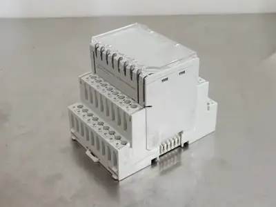 NEW SIEMENS TXM1.16D