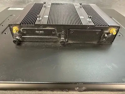 Cincoze CV-117 Fanless Panel PC | CV-117R-R10 (8.6.6)
