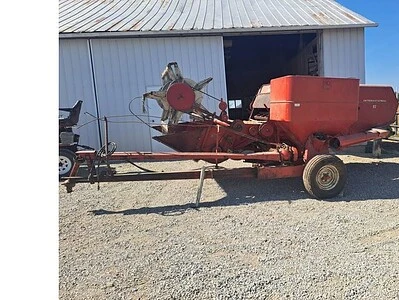 Used INTERNATIONAL 82 Combines Nebraska US | Trustworthy Equipment #1403423